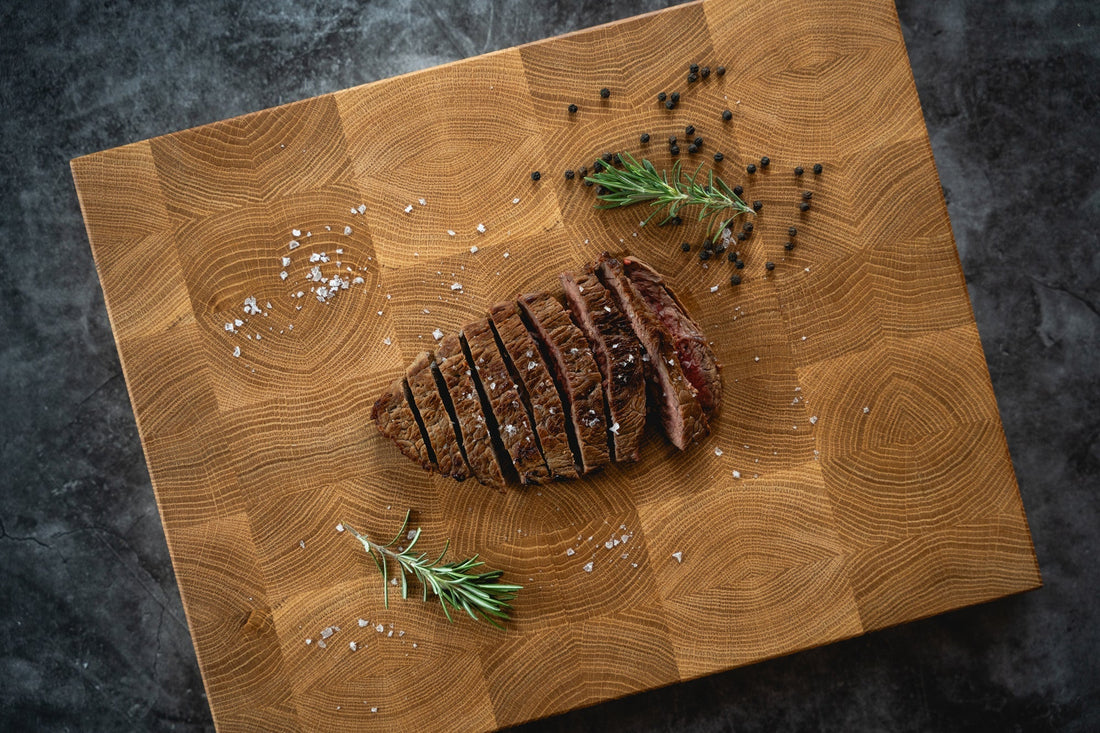 DLATEGO DREWNIANE DESKI SĄ NAJLEPSZE DLA MIĘSA